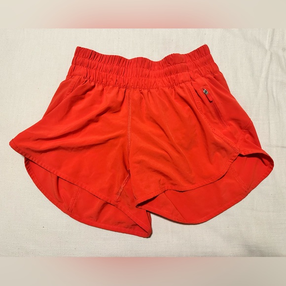 Lululemon Size 6 shorts - Picture 2 of 3